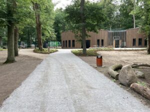 Tierpark Wolgast Blick auf neues Eingangsgebäude